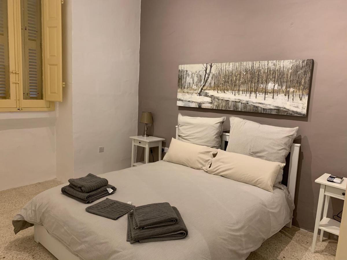 4 Bedroom Apartment In Sliema Near The Sea Екстер'єр фото