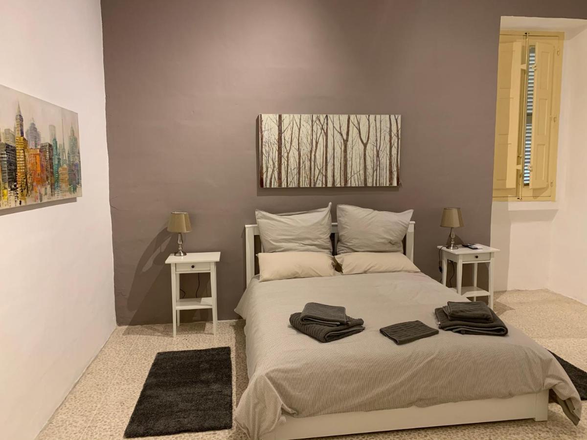4 Bedroom Apartment In Sliema Near The Sea Екстер'єр фото